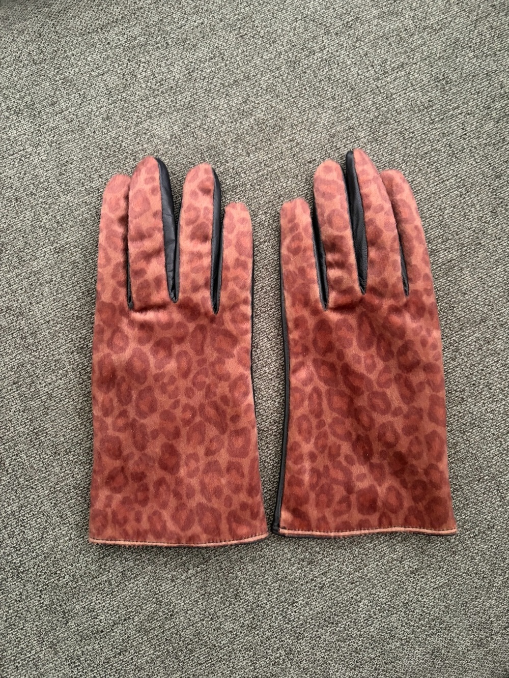 Women’s Leopard Print Brown Winter Gloves